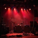 Image of Thumbnail: The Art of Simplicity: How ‘Simple Girl’ Resonates in Music Today